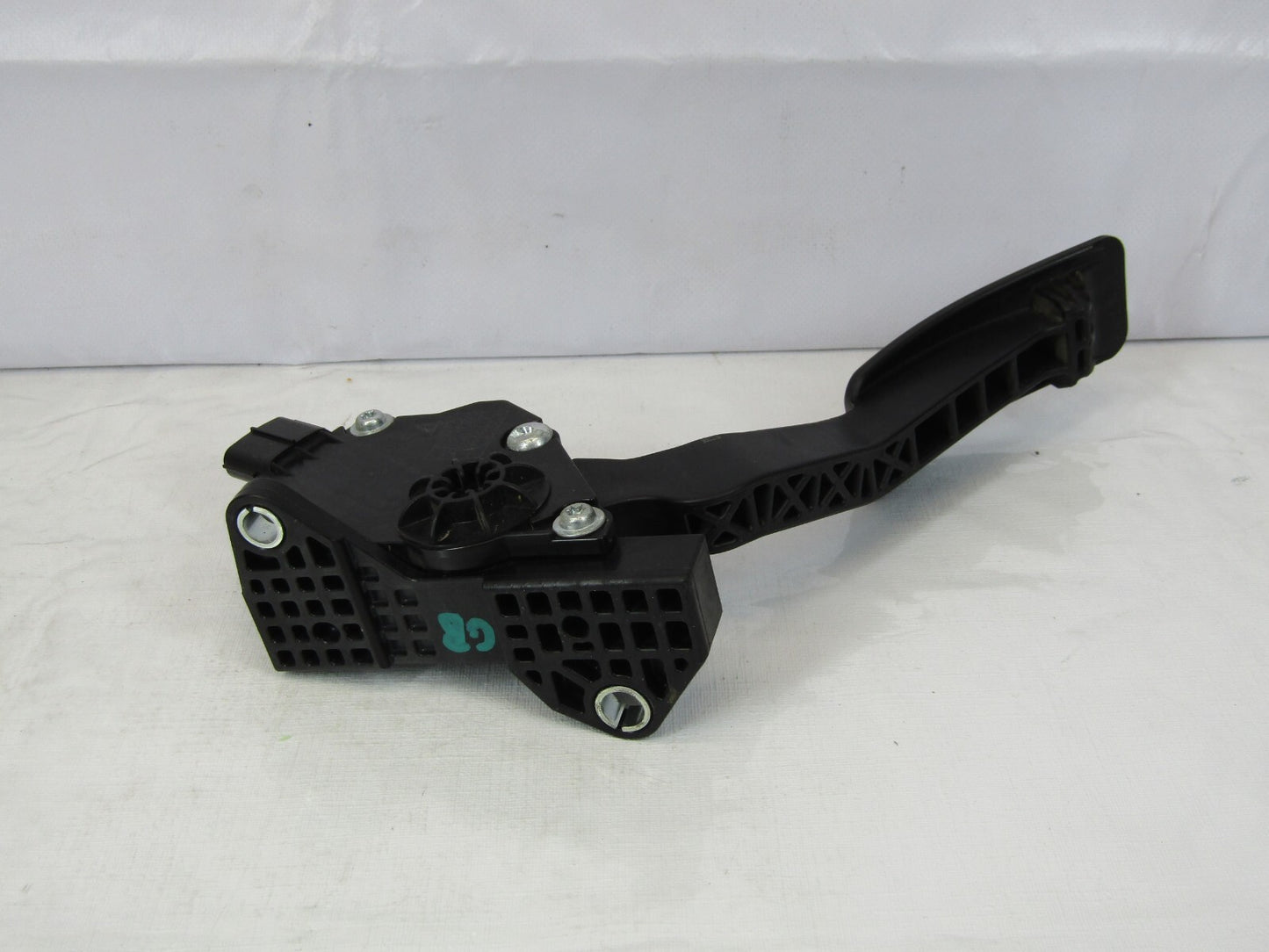 2010-2014 Subaru Legacy and Outback Accelerator Pedal 36010AG140 Assembly OEM