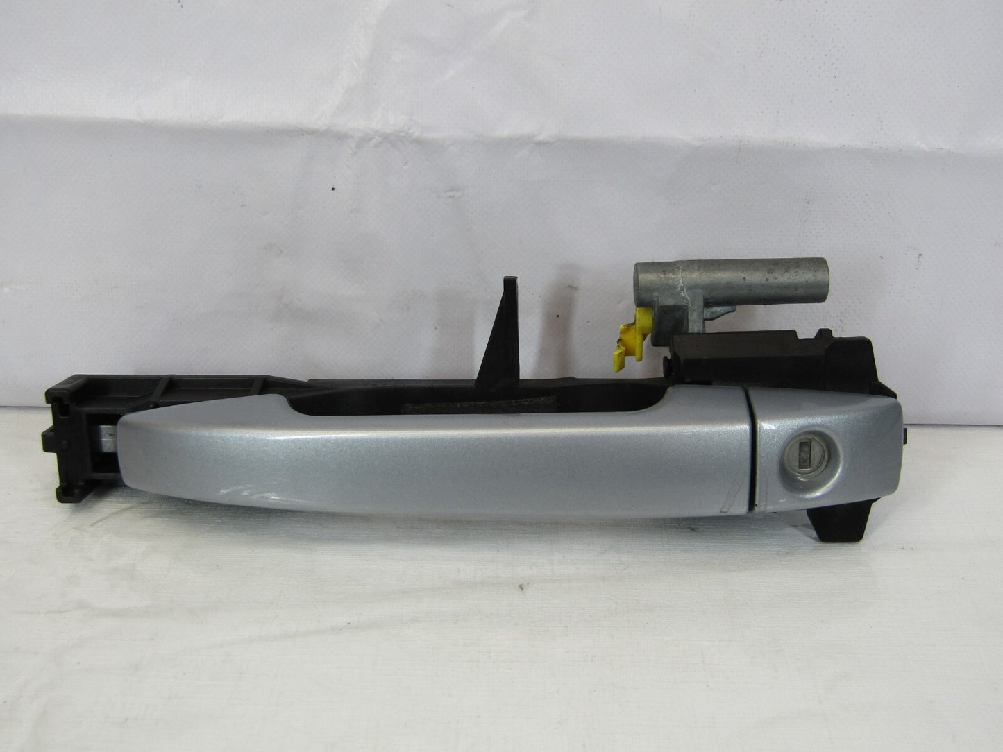 2010-2014 Subaru Outback Front Left Exterior Door Handle Ice Silver Metallic OEM