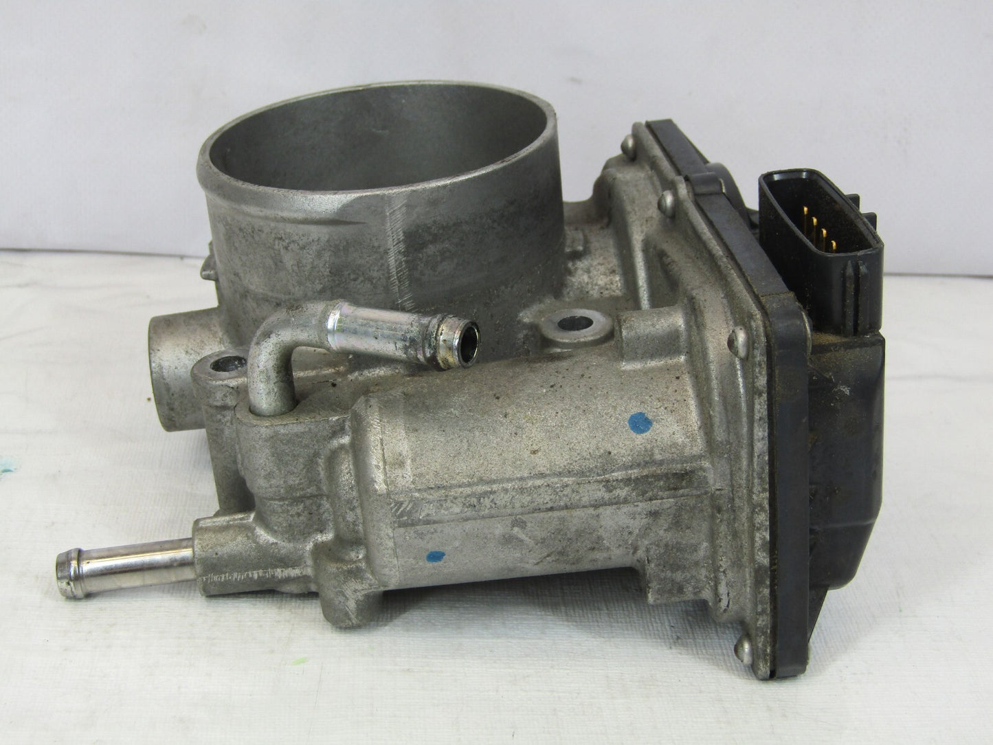 2013-2014 Subaru Outback Throttle Body Valve 16112AA38A OEM