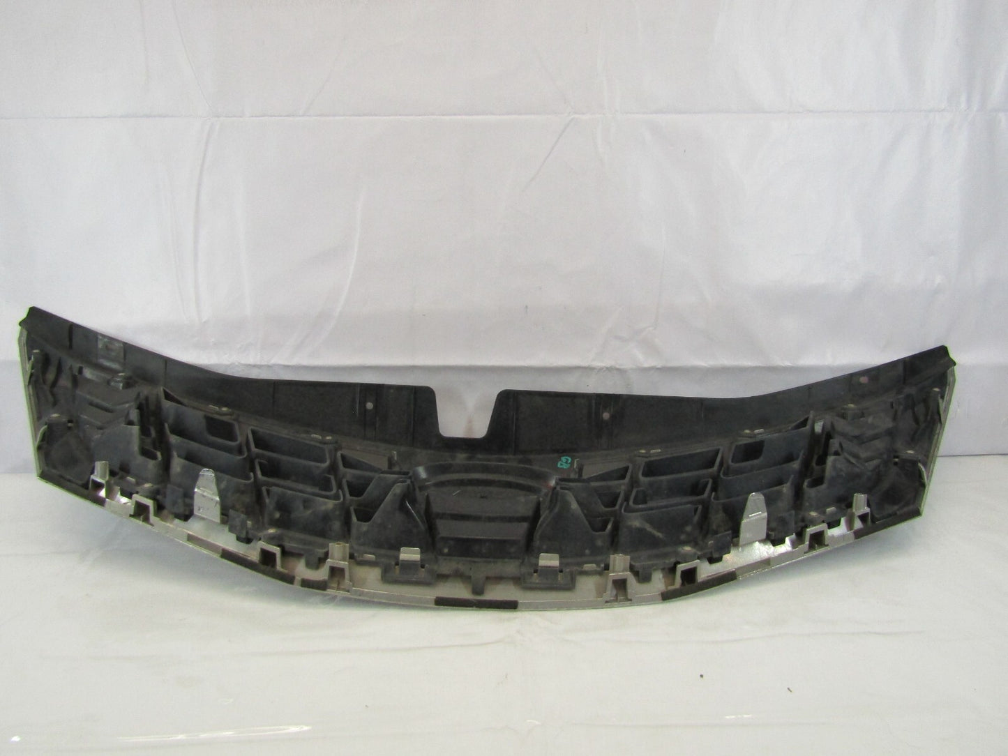 2008 Subaru Impreza Front Chrome Grille Grill Emblem 91121FG001 OEM