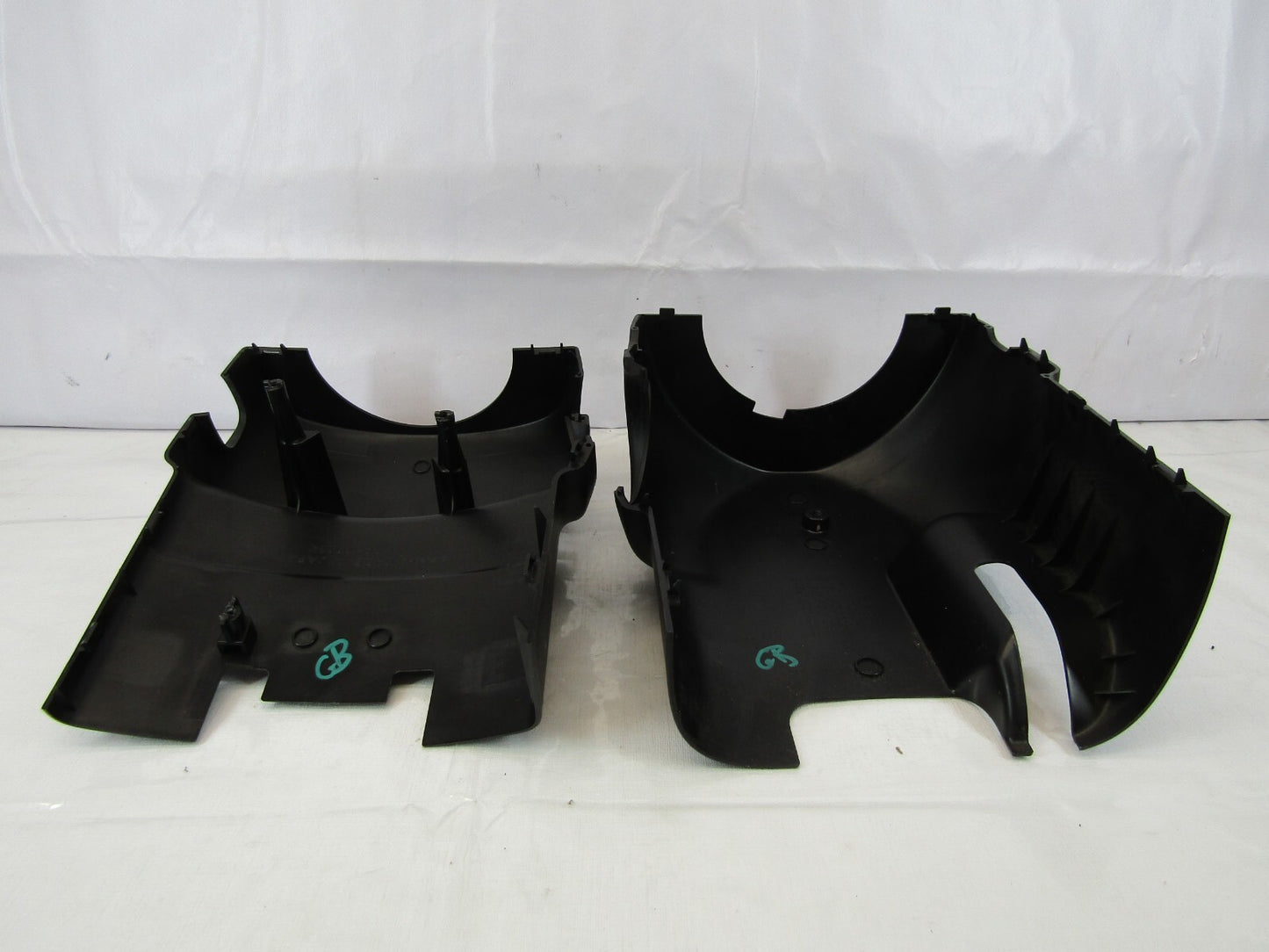 2008-2010 Subaru Impreza Wagon Steering Column Upper 34341FG000 Cover OEM