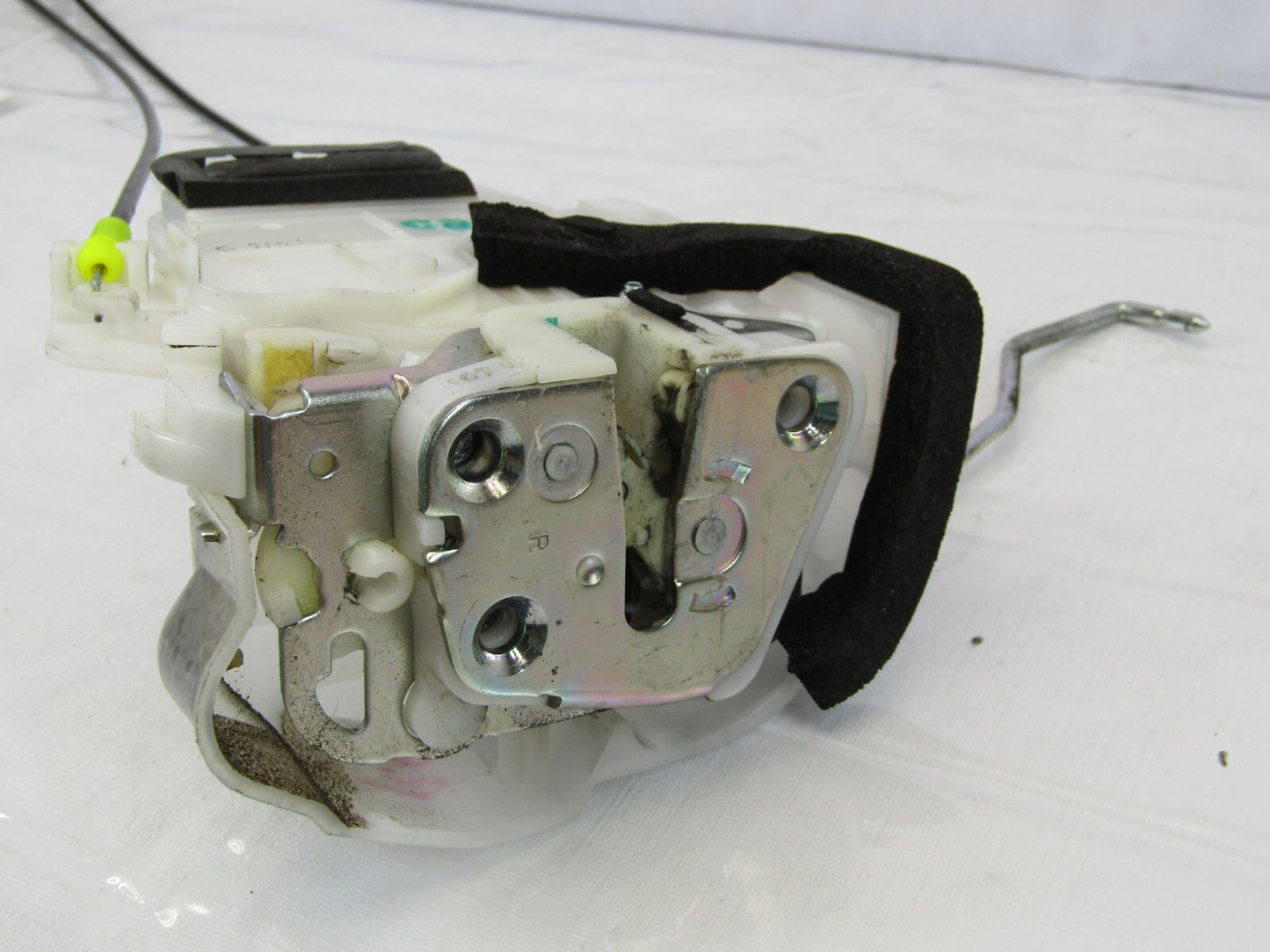 2008-2009 Subaru Impreza Front Right Door Lock Actuator OEM