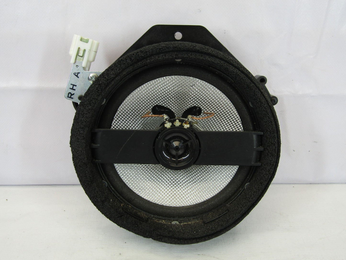 2008-2010 Subaru Impreza Right Front Door Speaker 86301FG040 OEM