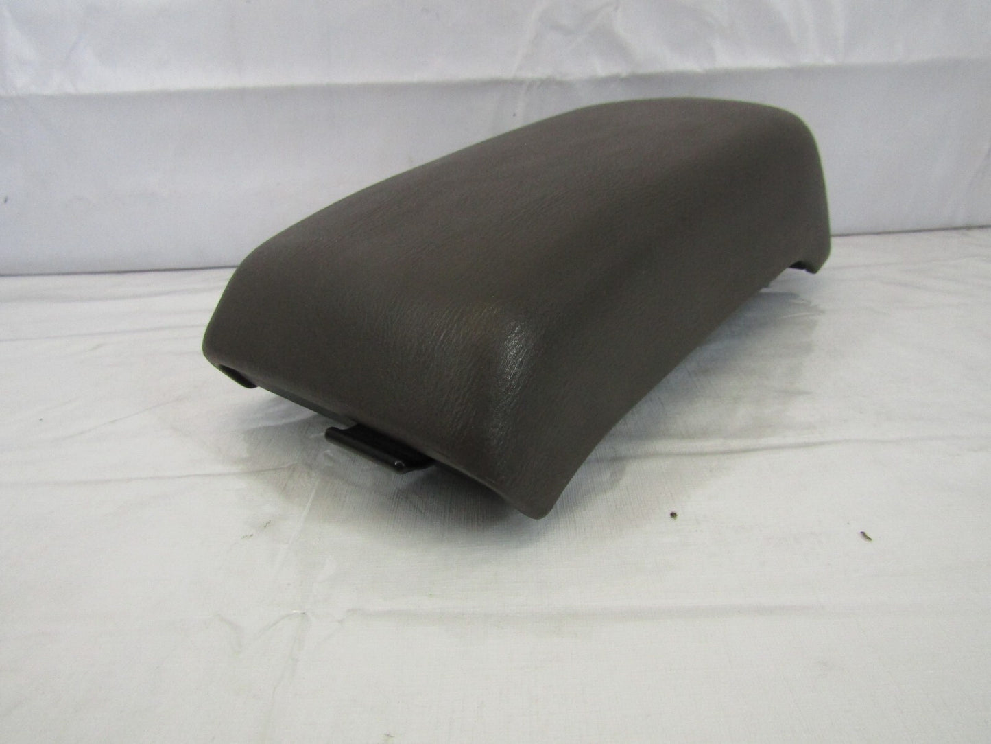 2000-2001 Subaru Legacy Outback Center Console Lid Armrest Brown OEM