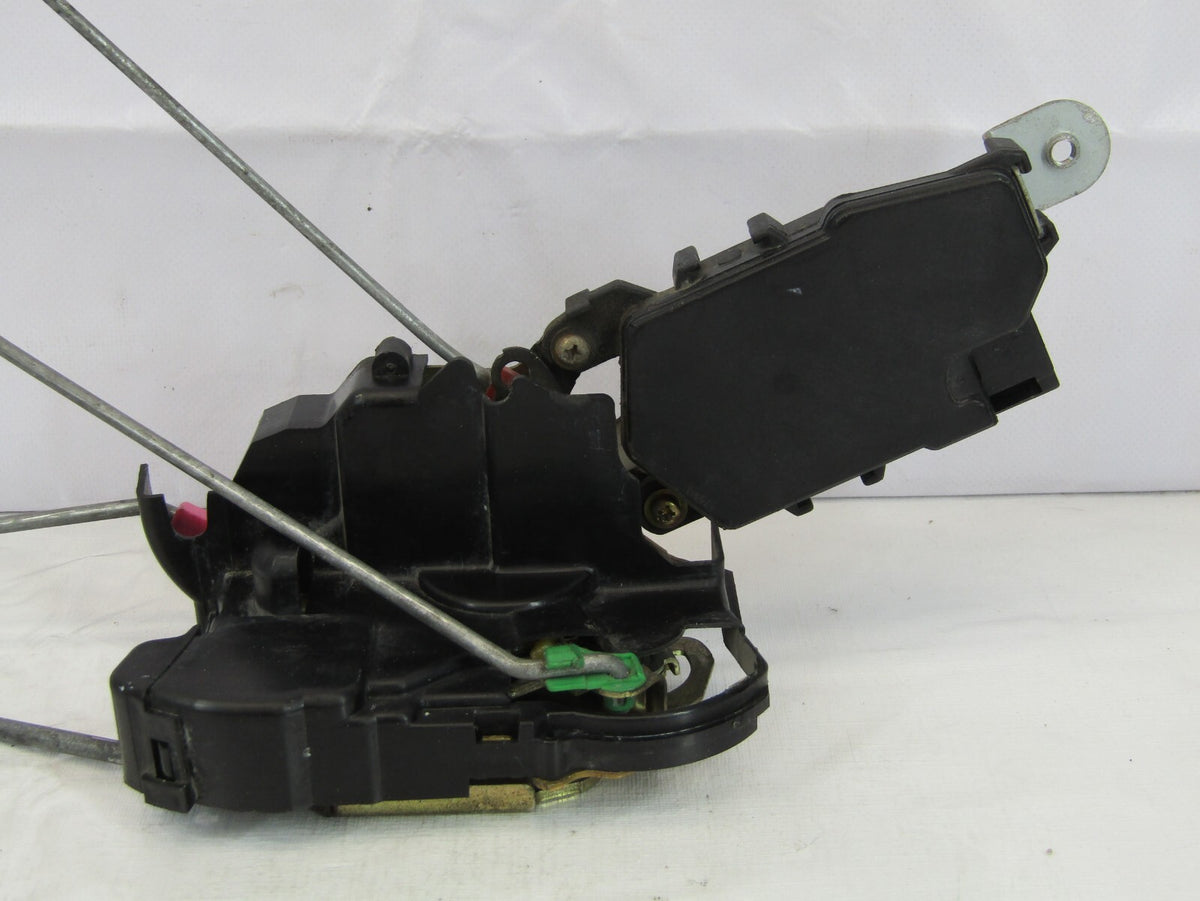2000-2004 Subaru Legacy Outback Front Right Door Latch Actuator OEM 61032AE04A