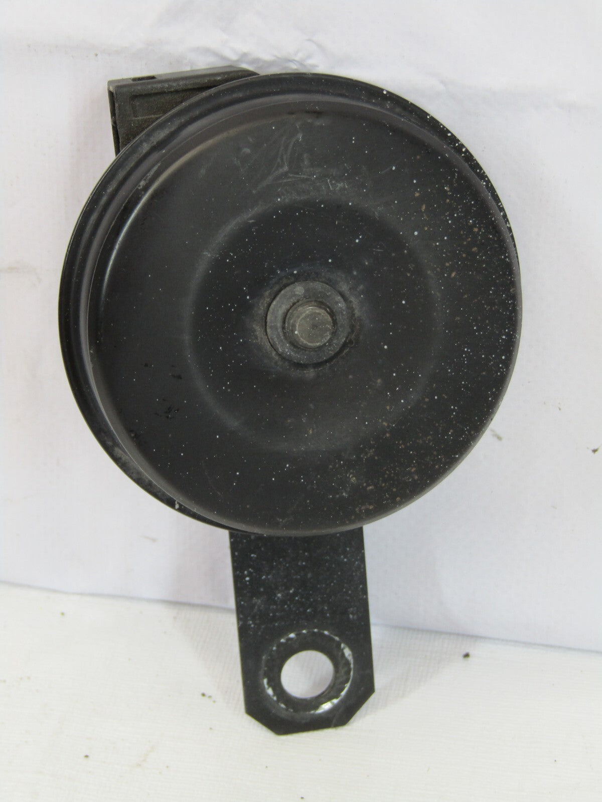 2000-2004 Subaru Legacy Outback Low Note Horn 86012AE100 OEM