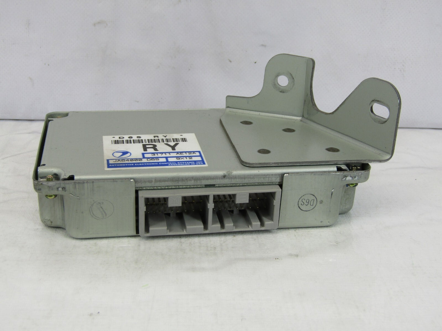 2000 Subaru Legacy Outback Automatic Transmission Control Module 31711AE12A OEM