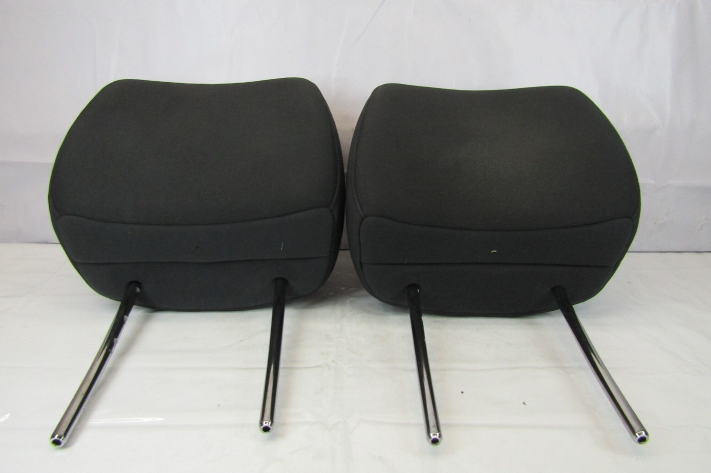 2008-2009 Subaru Outback Front Headrest Head Rest Set Black Cloth 64061AG07B OEM