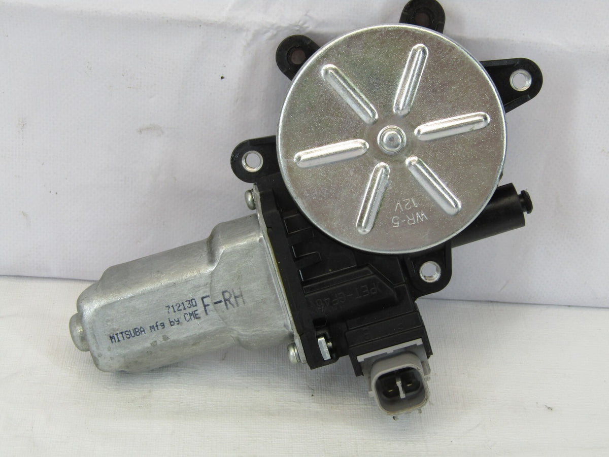 2005-2009 Subaru Outback Front Right Power Door Window Motor OEM 61188AG00A