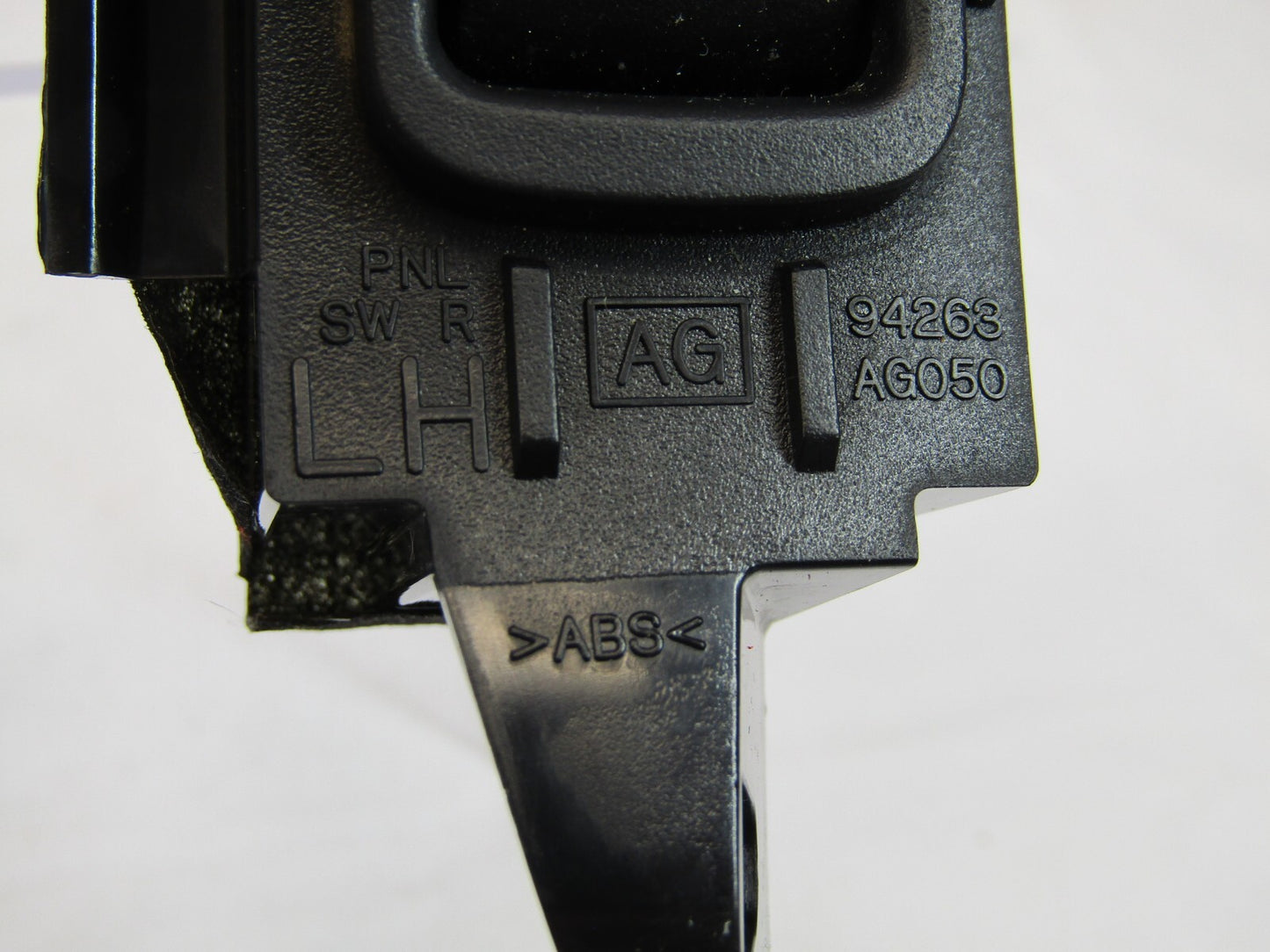 2005-2009 Subaru Outback Left Rear Door Window Control Switch OEM