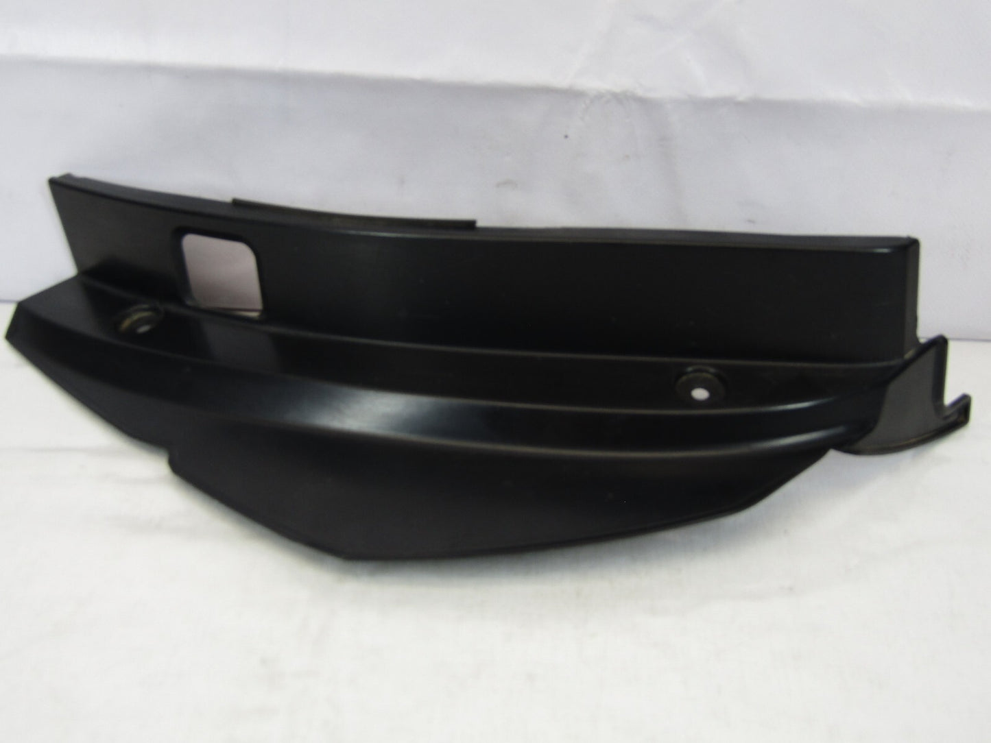 2005-2009 Subaru Outback Rear Right Tail Light Lamp Cover Trim OEM