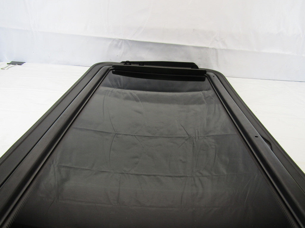 2006-2011 Hyundai Azera Sunroof Roof Glass Only Window 816103L000 OEM