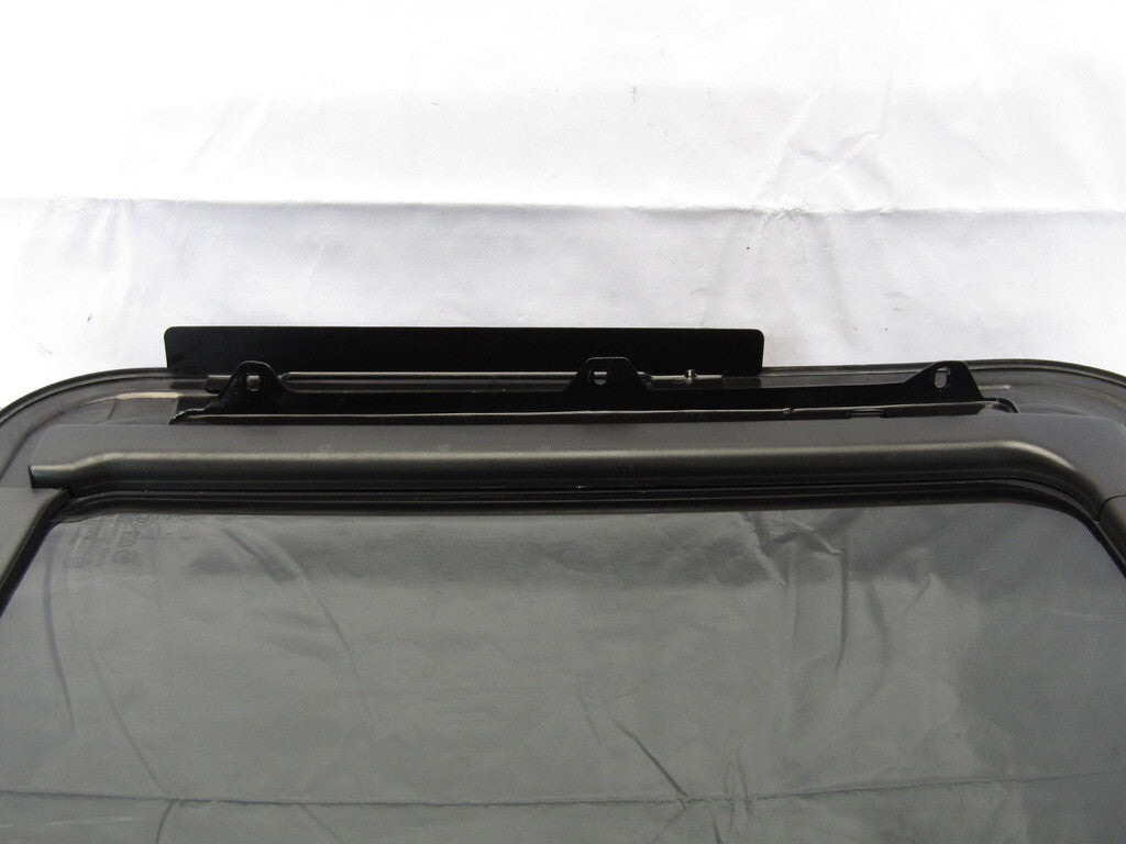 2001-2006 Hyundai Santa Fe Sunroof Sun Moon Roof Top Glass OEM 8161026001