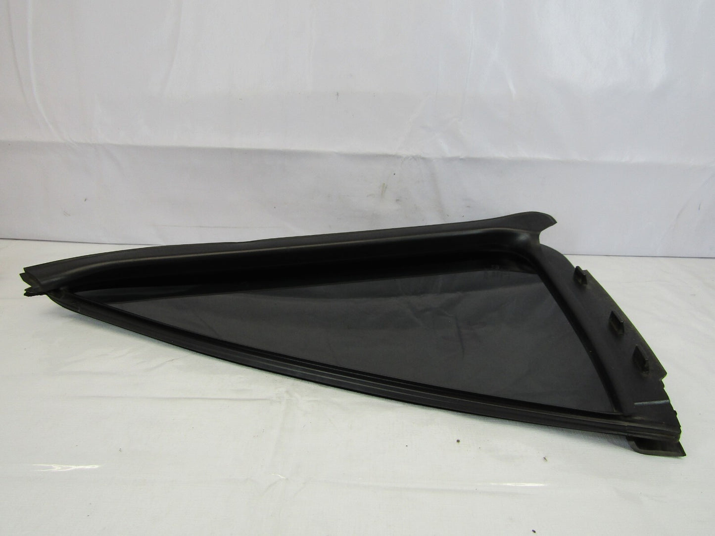 2001-2004 Toyota Sequoia Rear Right Vent Glass Quarter Window OEM