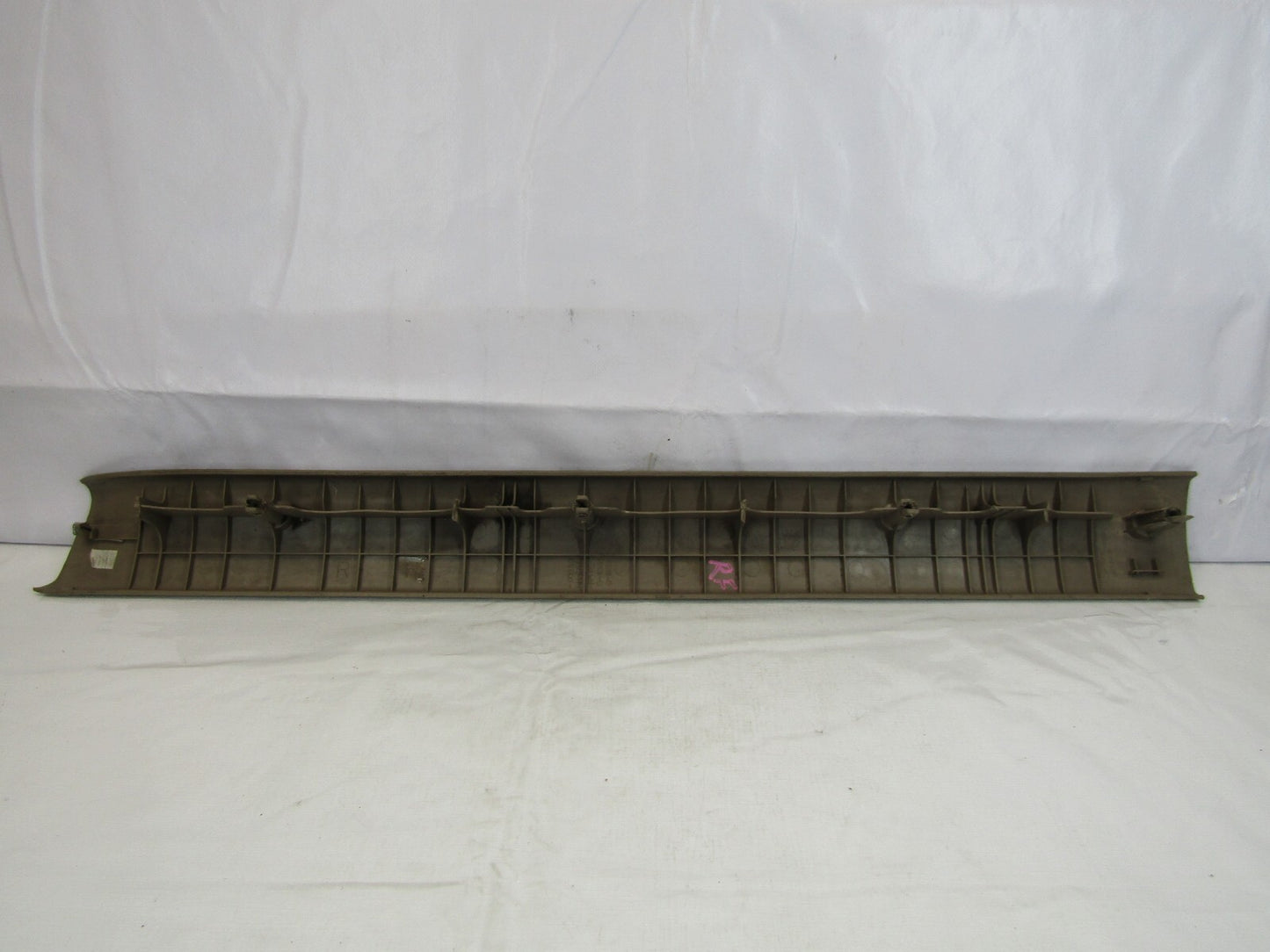 2001-2004 Toyota Sequoia Front Right Side Door Sill Scuff Plate Brown Trim OEM