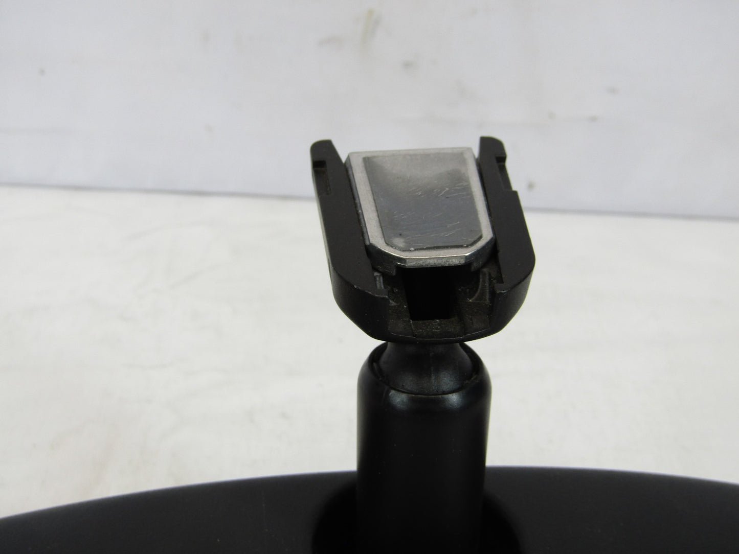 2010-2016 Toyota Highlander Rear View Interior Mirror with Autodim E11015892 OEM