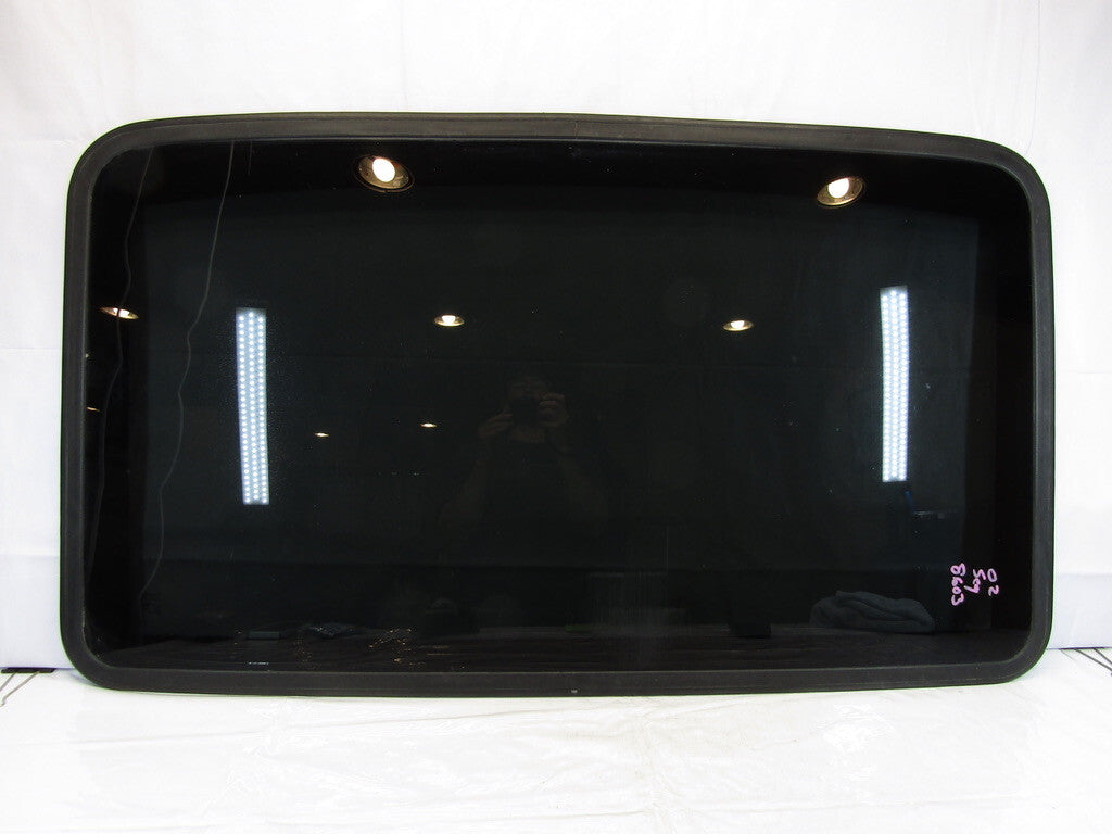 2001-2007 Toyota Sequoia Sunroof Glass Tinted Temperlite 632040C010