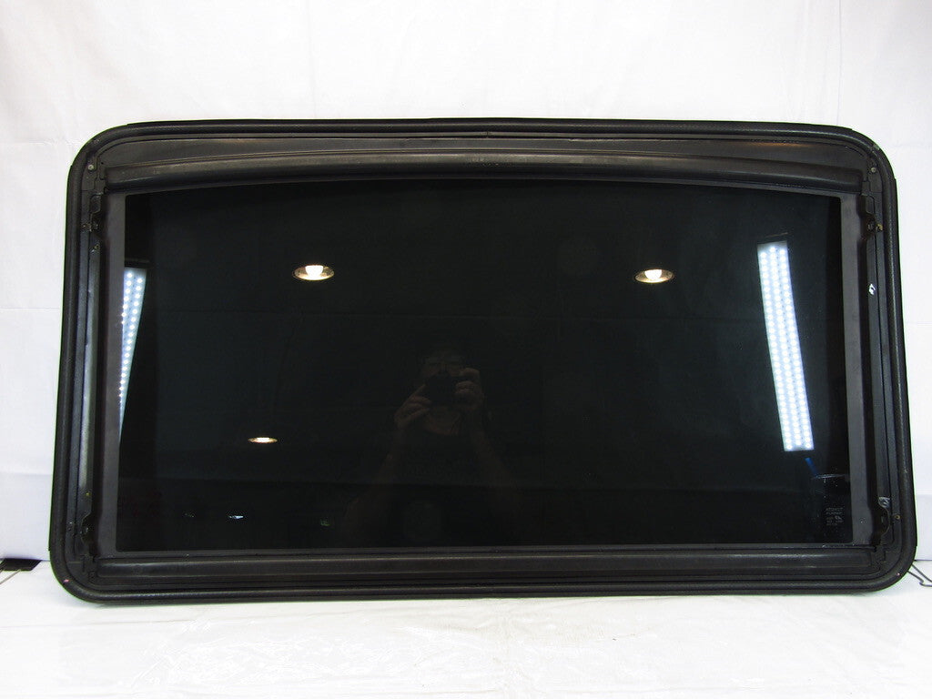 2001-2007 Toyota Sequoia Sunroof Glass Tinted Temperlite 632040C010