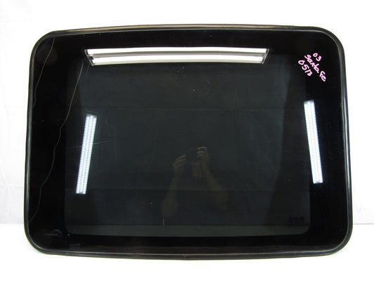 2001-2006 Hyundai Santa Fe Sunroof Sun Moon Roof Top Glass OEM 8161026001