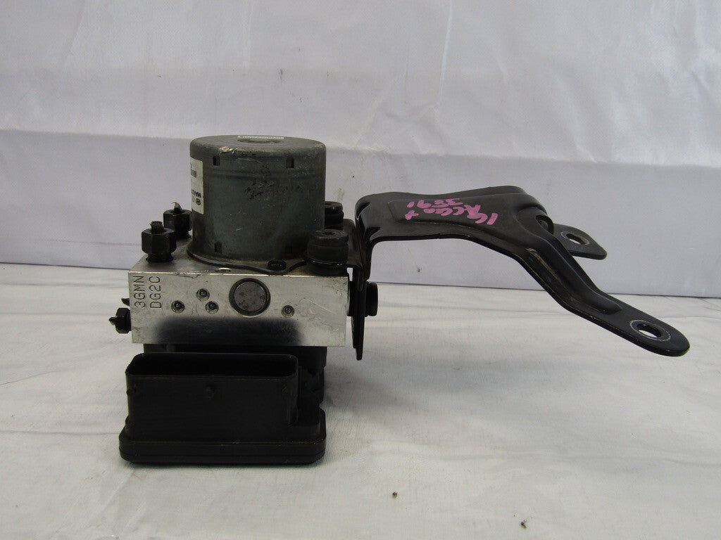 2015-2017 Hyundai Accent ABS Anti-Lock Brake Pump Modulator 58920-1R460 OEM