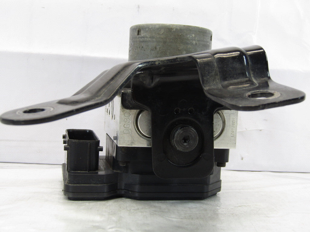 2015-2017 Hyundai Accent ABS Anti-Lock Brake Pump Modulator 58920-1R460 OEM