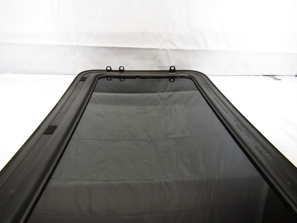 2005-2010 Kia Sportage Sunroof Glass Roof Window 816101F000 OEM