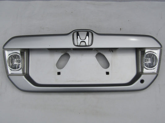 2003-2005 Honda Pilot License Plate Rear Finish Panel Emblem Badge Silver OEM