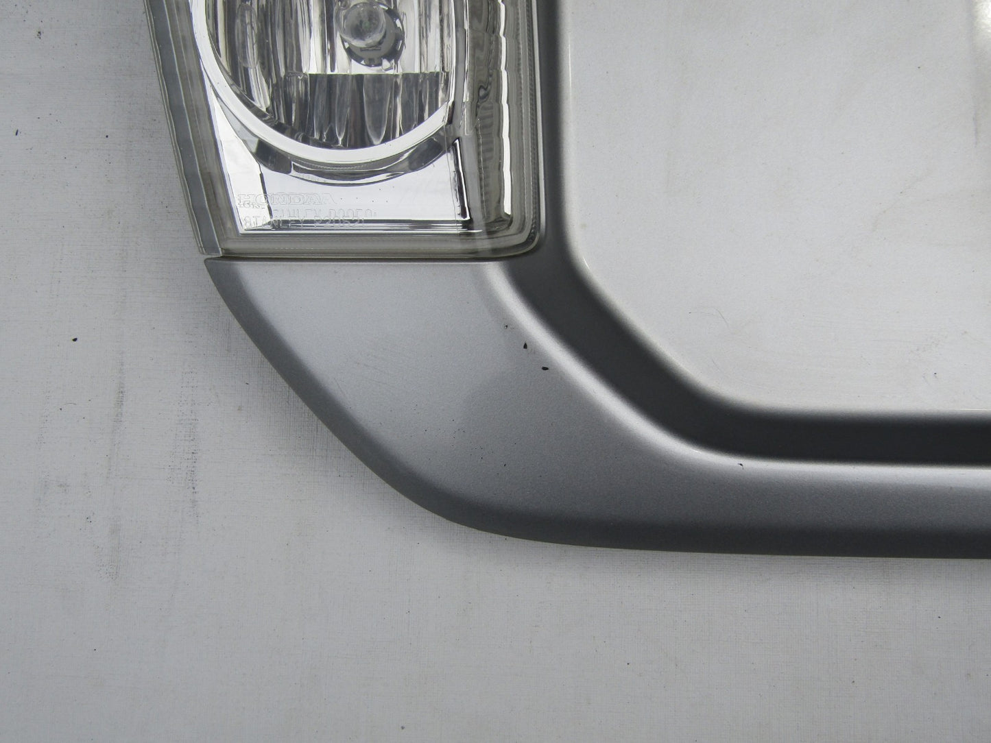 2003-2005 Honda Pilot License Plate Rear Finish Panel Emblem Badge Silver OEM