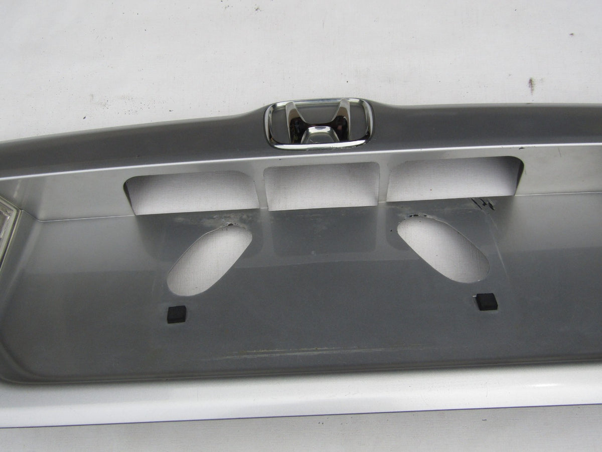 03-05 Honda Pilot License Plate Rear Panel Emblem Badge OEM 74890-S9VA-A000