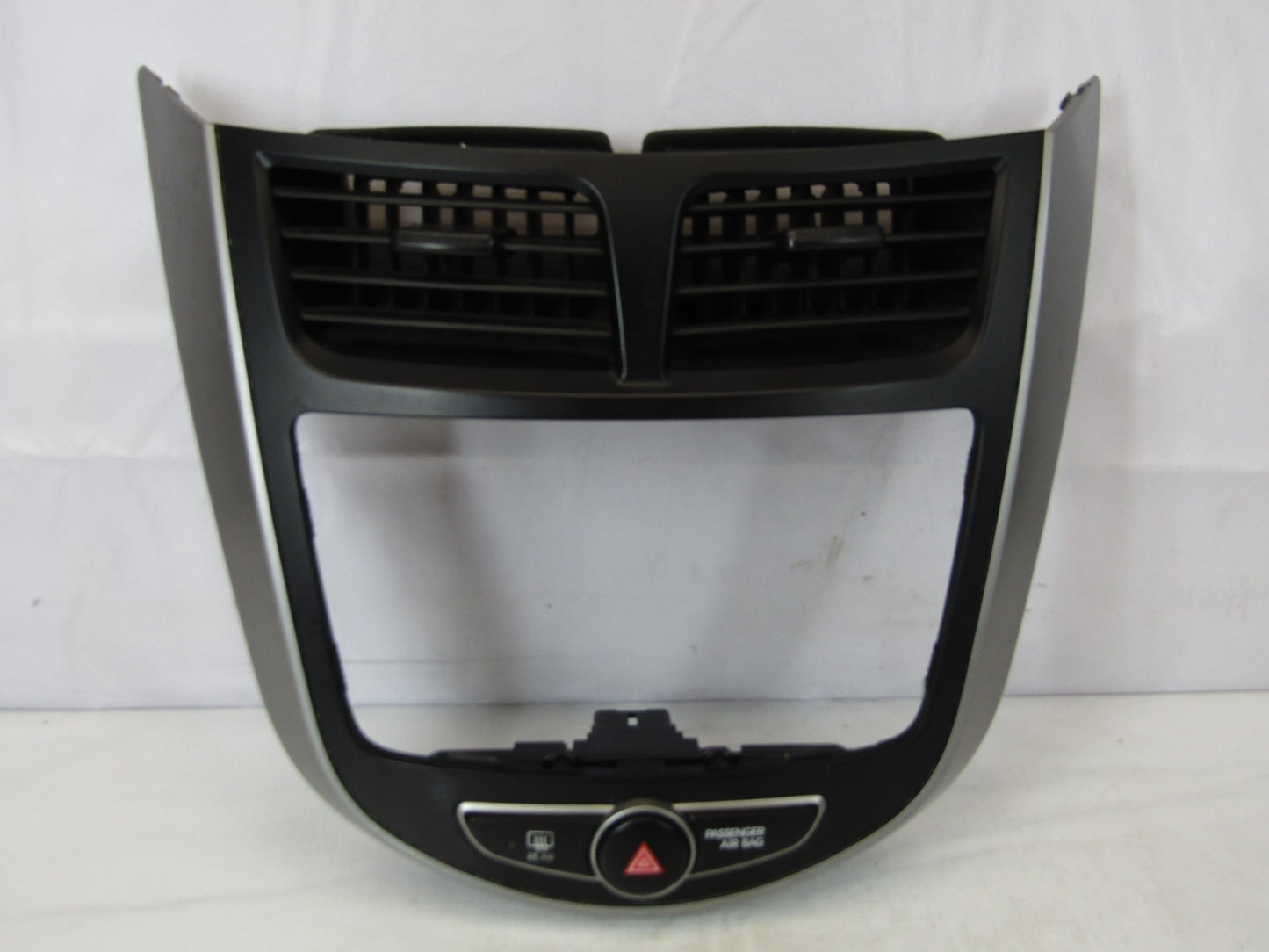 2015-2017 Hyundai Accent Hazard Light Temperature Climate Control with Bezel OEM
