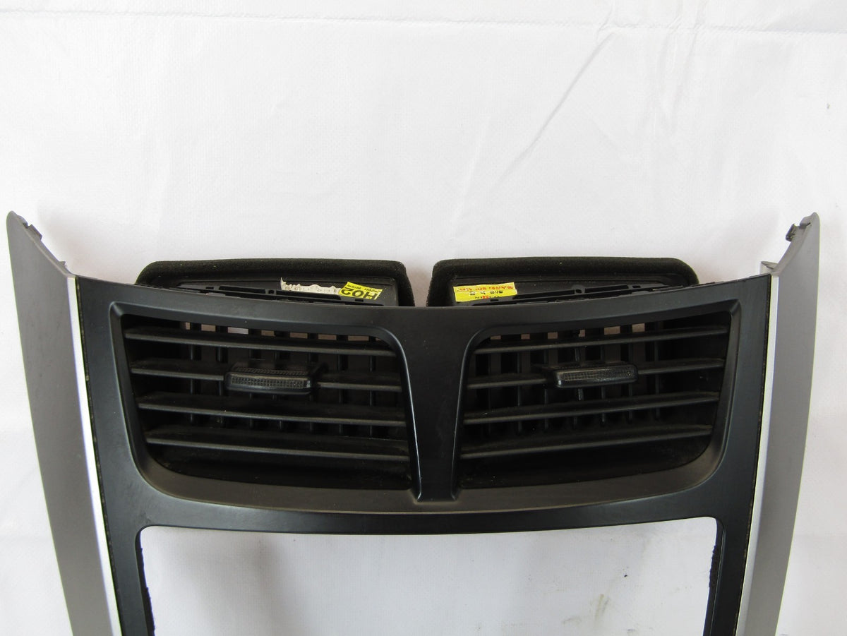 2015-2017 Hyundai Accent Temperature Climate Control with Bezel OEM 84740-1R100