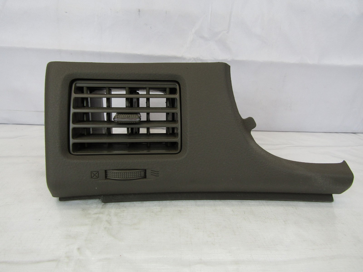 2004-2010 Toyota Sienna Side Dash AC Vent and Duct Brown 55650-AE020-E0 OEM