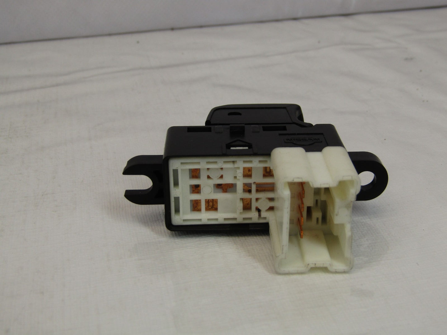 2008-2010 Subaru Impreza Front Right Window Control Switch Button 83071FG100 OEM