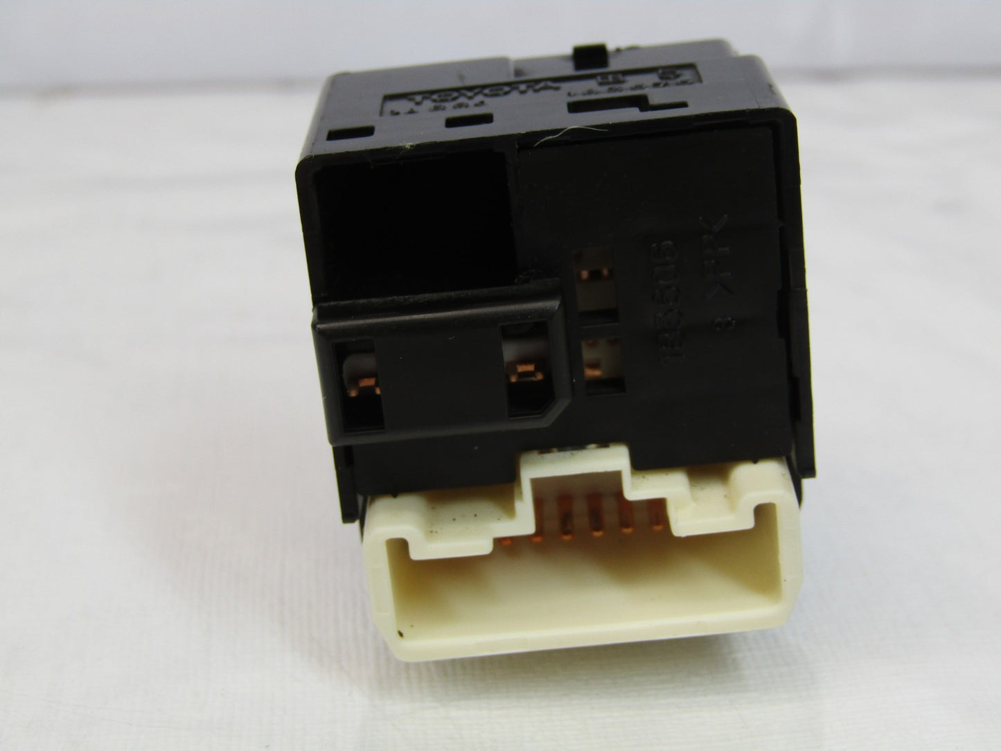 2008-2010 Subaru Impreza Front Side View Mirror Control Switch OEM