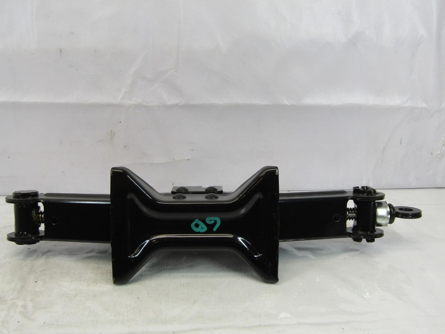 2008-2010 Subaru Impreza Emergency Spare Tire Scissor Jack Lift OEM