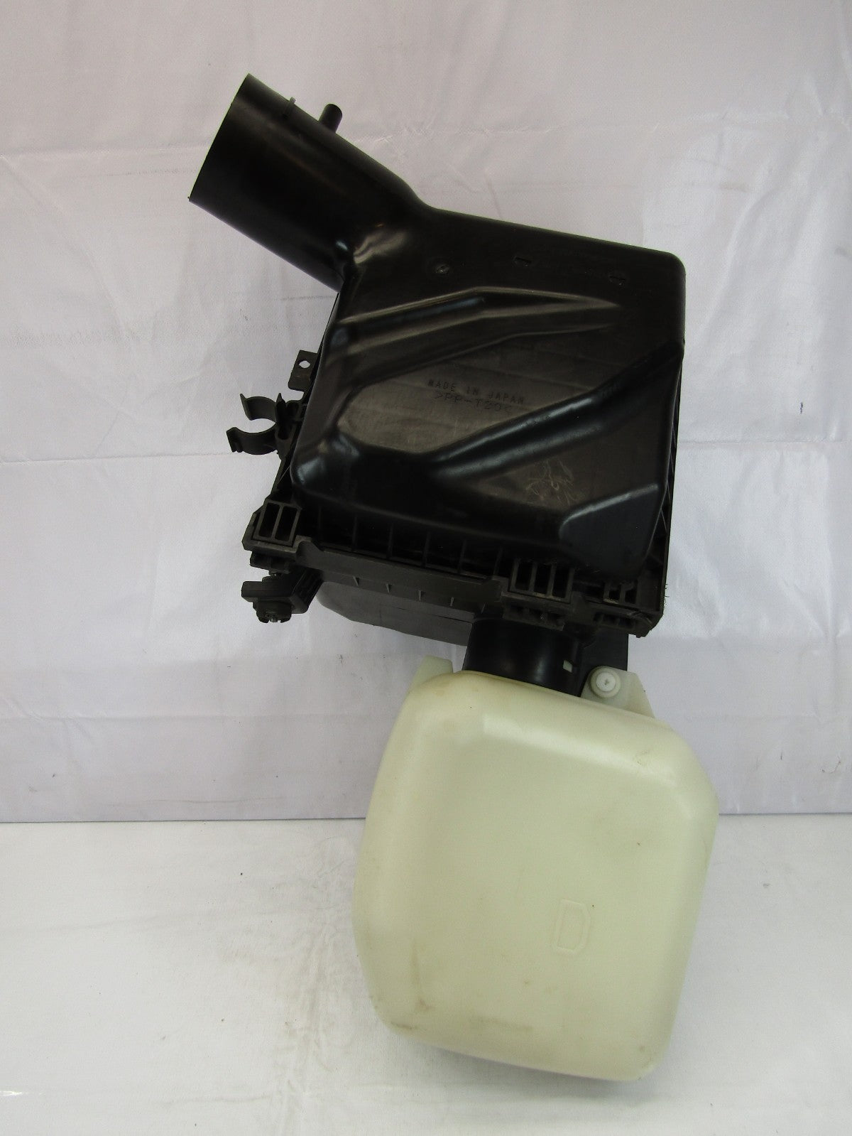 2008-2010 Subaru Impreza Air Filter Housing and Air Resonator A52AG07 OEM