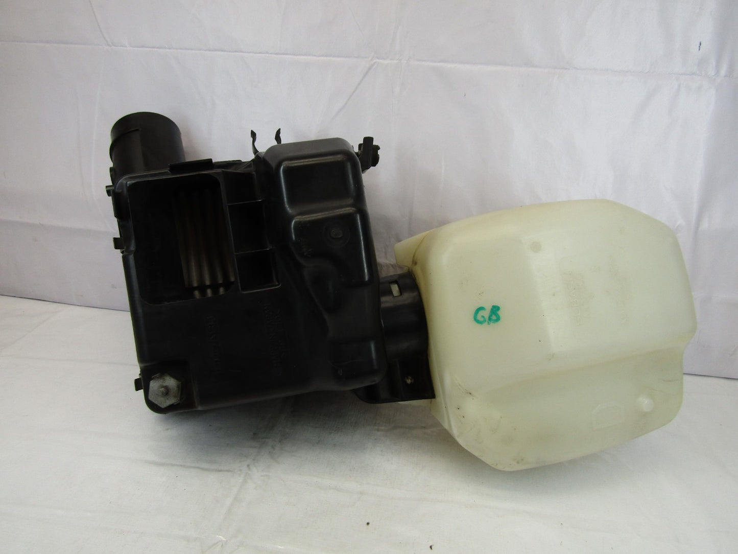 2008-2010 Subaru Impreza Air Filter Housing and Air Resonator A52AG07 OEM