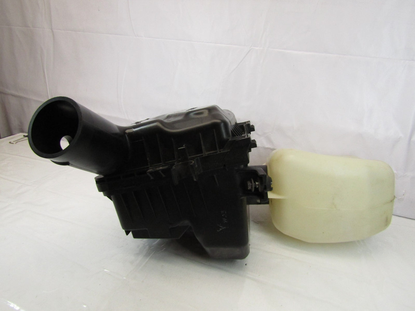 2008-2010 Subaru Impreza Air Filter Housing and Air Resonator A52AG07 OEM