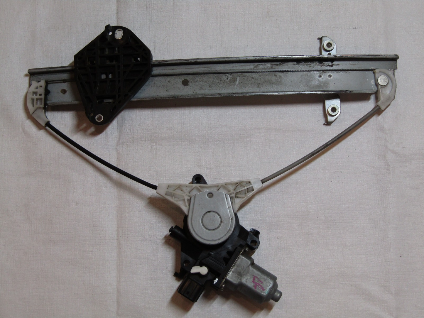2009-2010 Subaru Impreza Right Rear Side Window Motor Regulator 61042FG002 OEM
