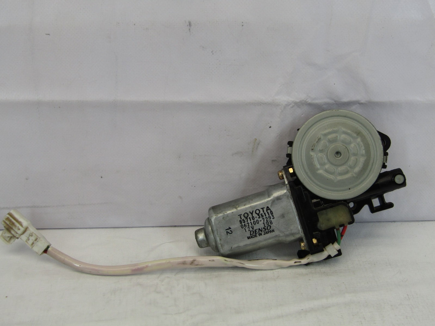 1996-2002 Toyota 4Runner Rear Right Power Window Motor 85710-35110 OEM