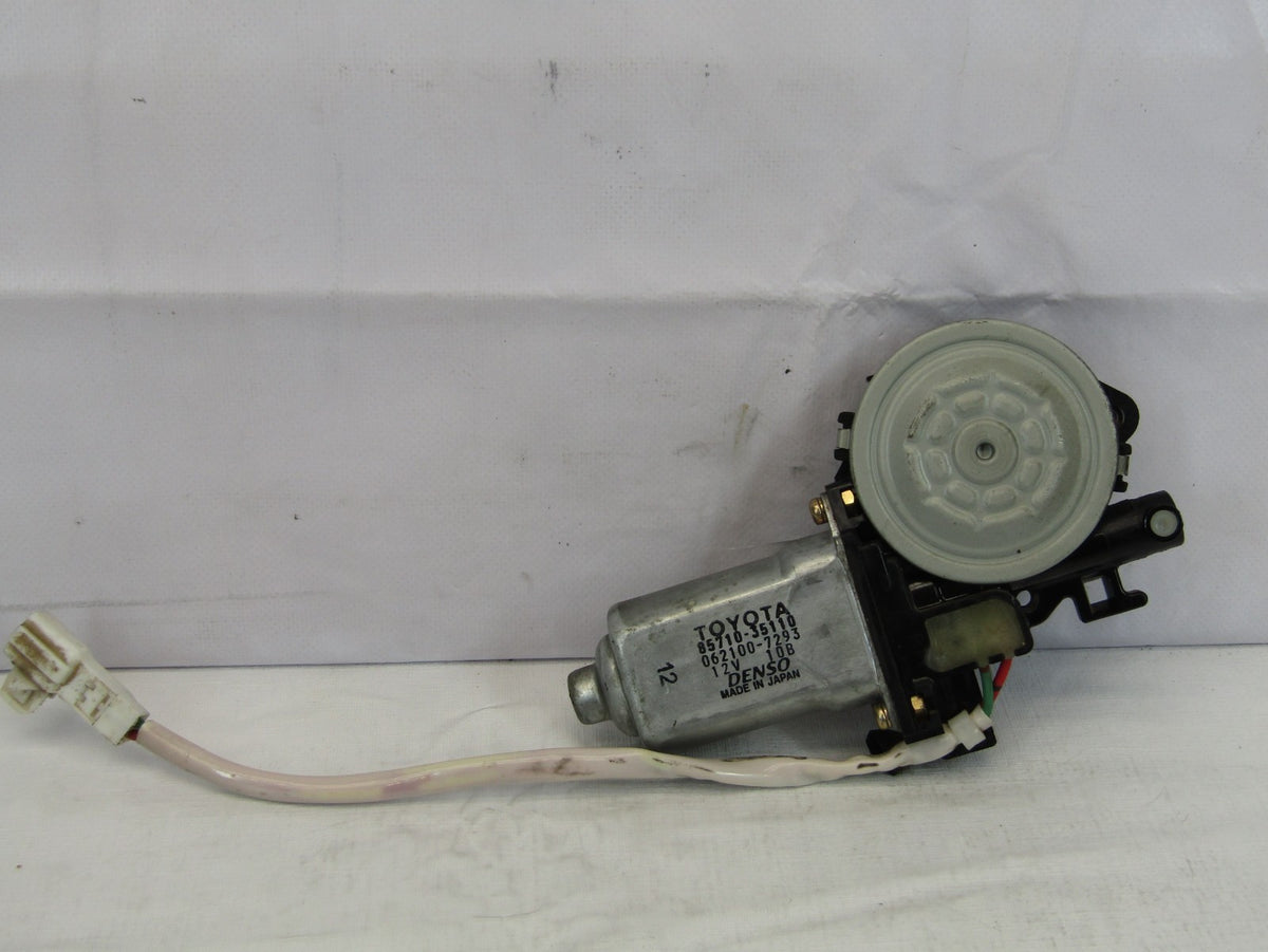 1996-2002 Toyota 4Runner Rear Right Power Window Motor OEM 85710-35110