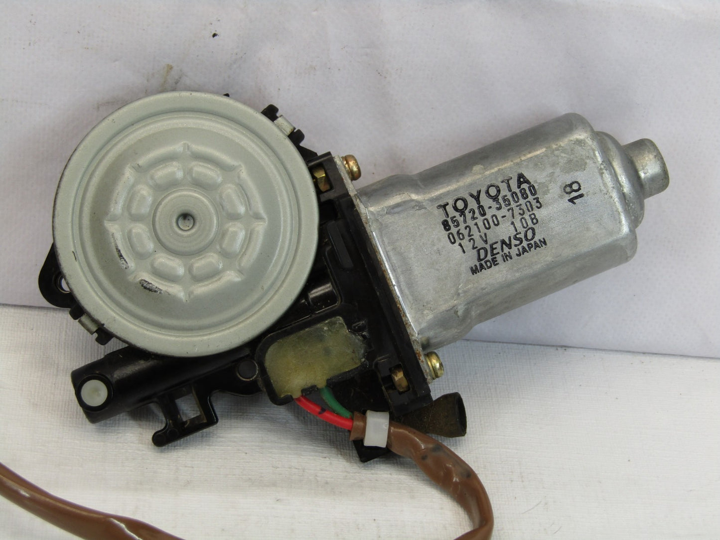 1996-2002 Toyota 4Runner Left Rear Window Motor 85720-35080 OEM