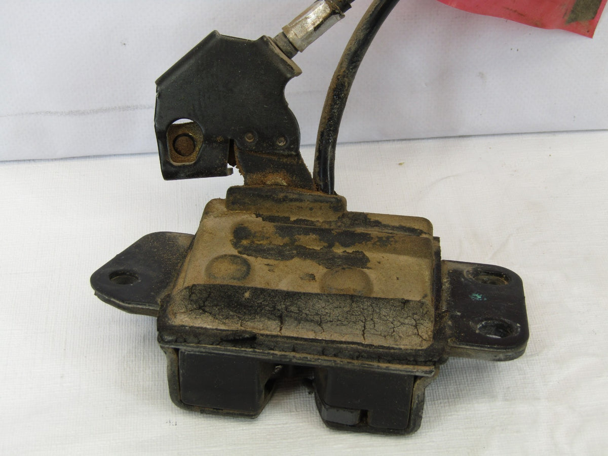 96-02 Toyota 4Runner Rear Hatch Trunk Tail Gate Lock Actuator OEM 6935035020