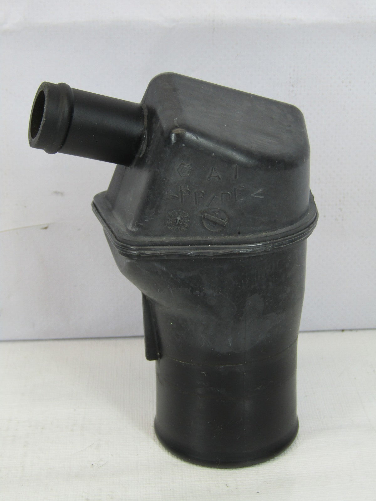 2000-2002 Toyota 4Runner Limited Air Intake Resonator Box 17659-62010 OEM