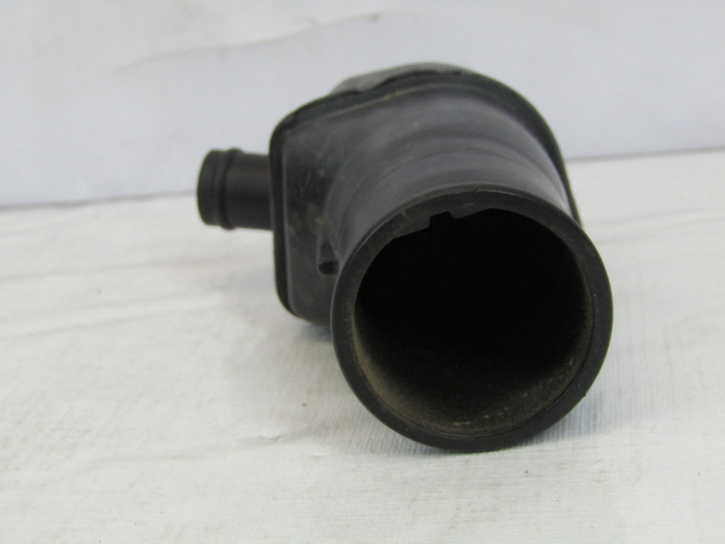 2000-2002 Toyota 4Runner Limited Air Intake Resonator Box 17659-62010 OEM