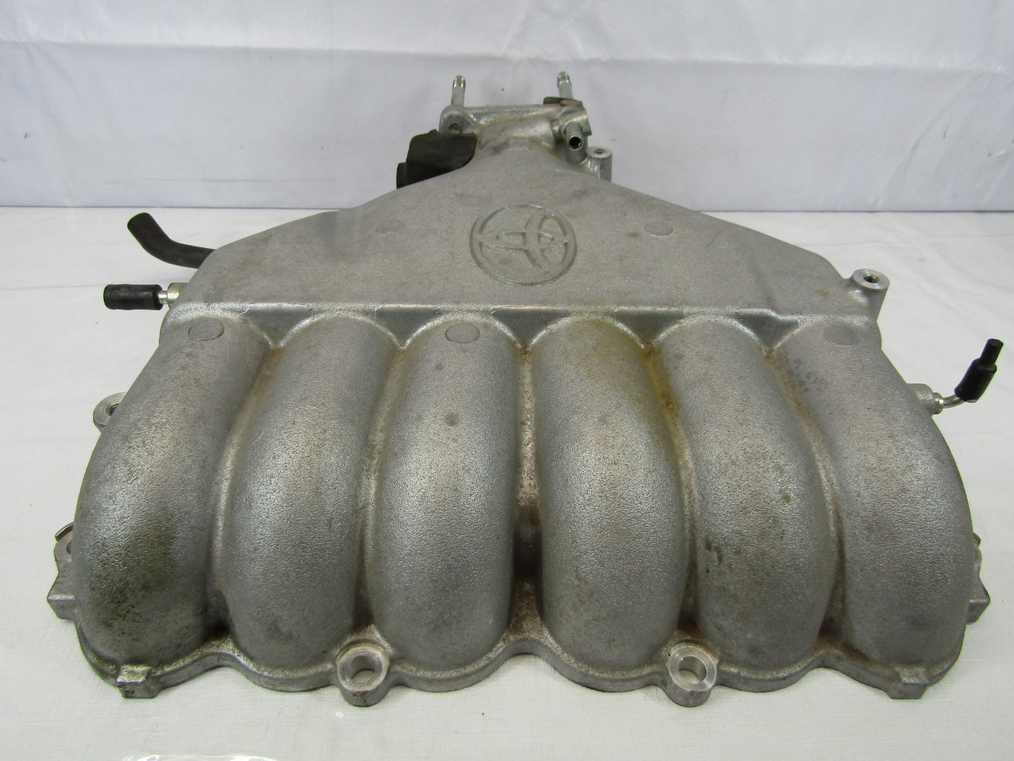 1997-2002 Toyota 4Runner Upper Intake Manifold 17109-62080 OEM