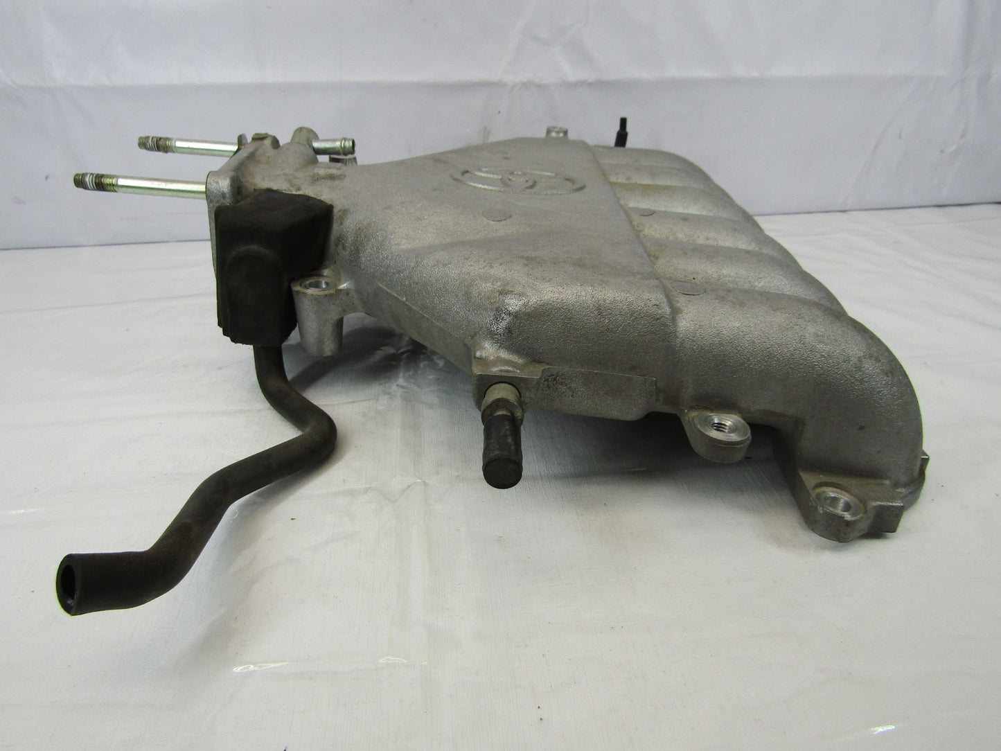 1997-2002 Toyota 4Runner Upper Intake Manifold 17109-62080 OEM