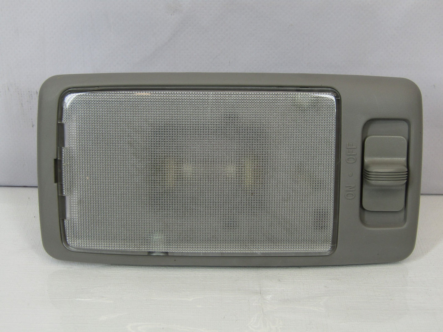2003-2008 Subaru Forester Dome Light Lamp Overhead Console Middle Unit OEM Gray
