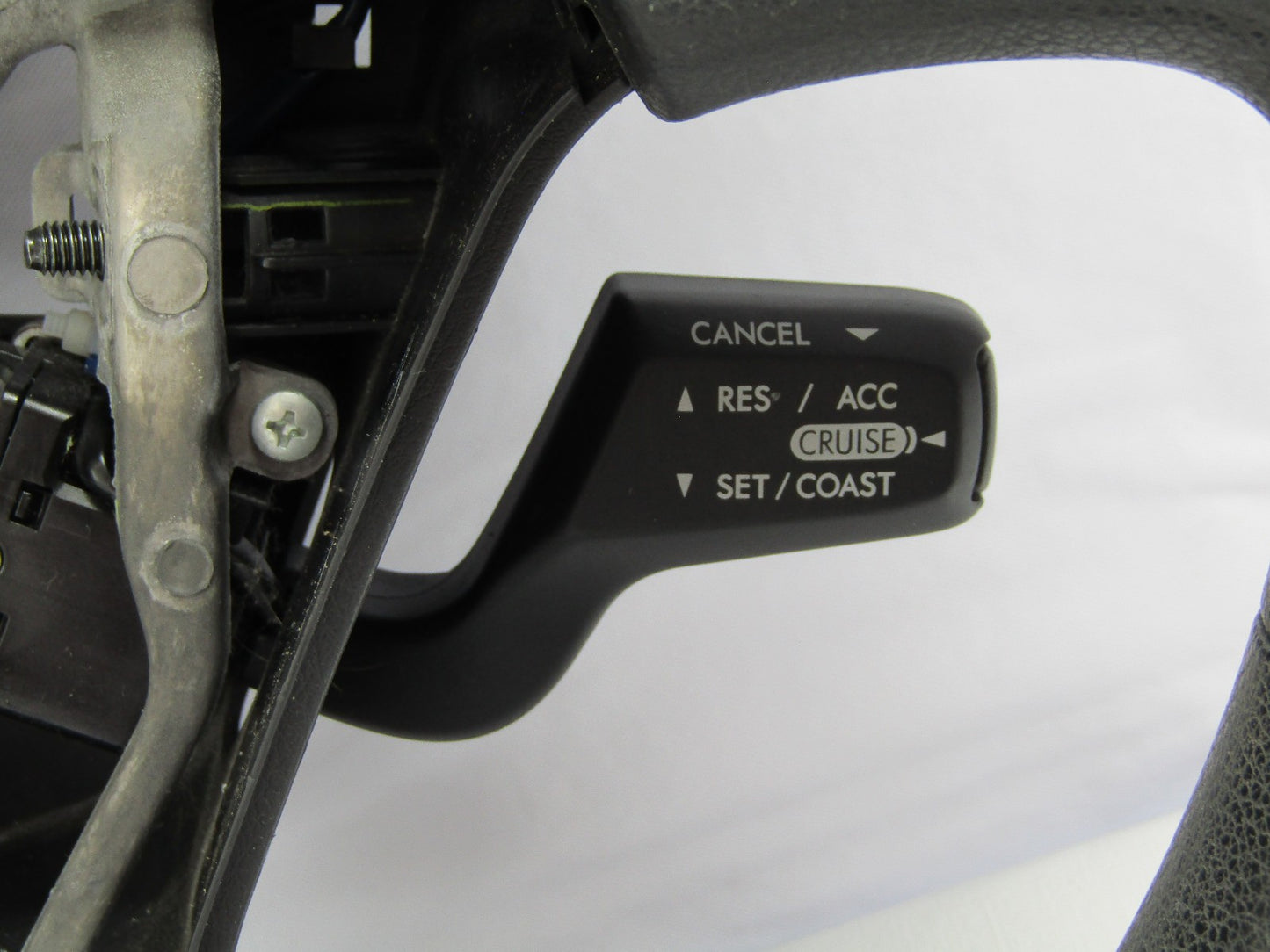 2006-2008 Subaru Forester X or Sport Steering Wheel & Cruise Control Switch OEM