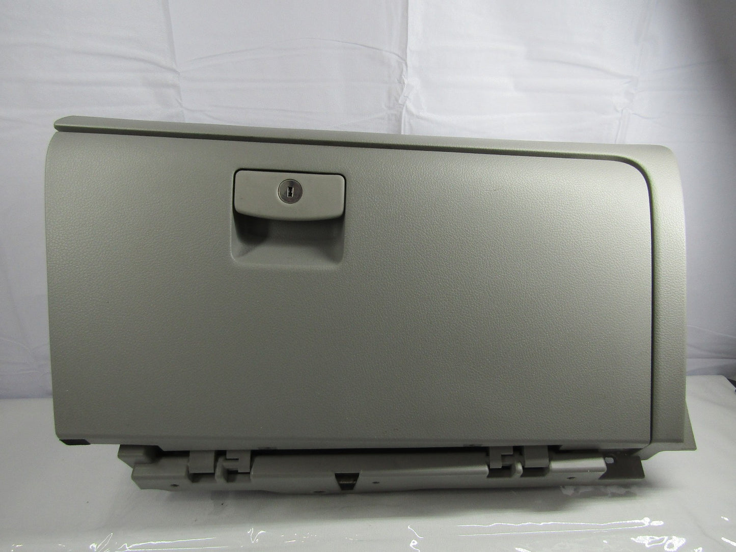 2014-2018 Subaru Forester Glove Box Storage Gray Assembly Compartment OEM